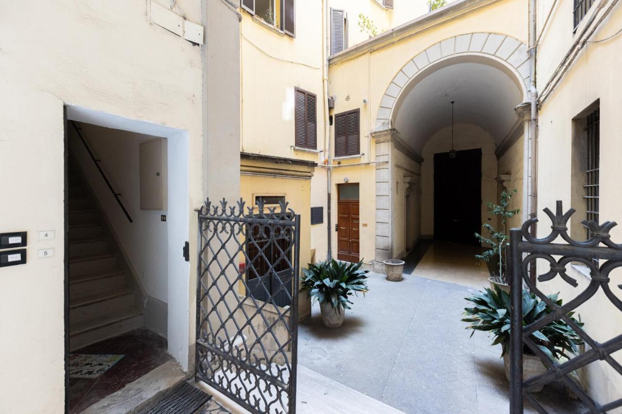 STREET SAN FELICE 6 Center Studios Bolonia Exterior foto